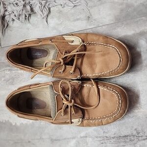 Sz 8 boat shoes